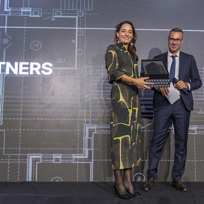 Interview mit este’r partners 310 Interview mit este’r partners 310