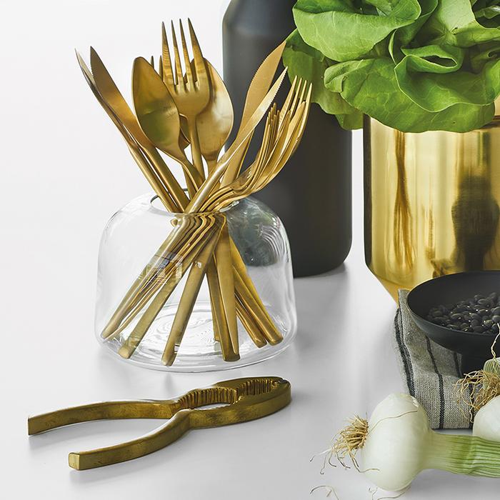 Feinsteinzeugfliesen reinigen. Hier einige Tipps von Emilgroup 358